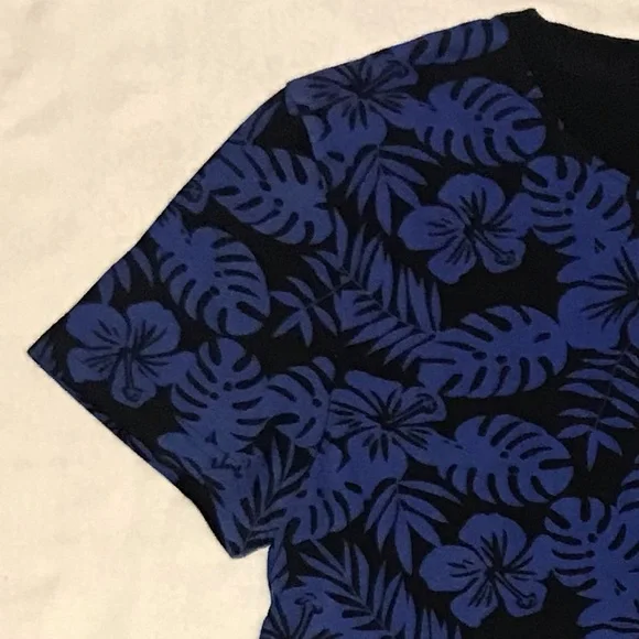 SuperDry T-shirt- Brand New ✨ - Picture 5 of 9